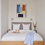 Flora Lejlighedshotel 4*