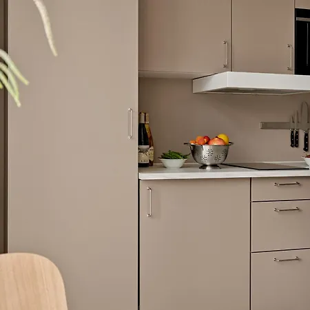 Flora Aparthotel