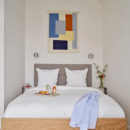 Flora 公寓式酒店 3*