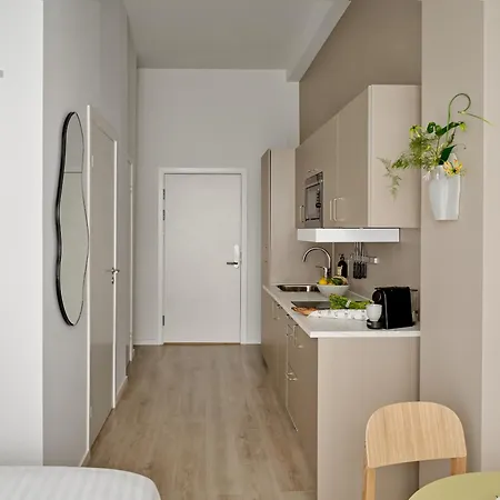 Flora 公寓式酒店 3*