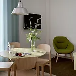 Aparthotel Flora 4*